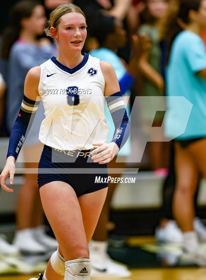 Thumbnail 1 in Grand Oaks vs College Park photogallery.