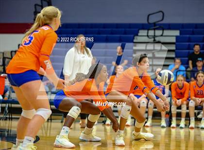 Thumbnail 2 in Grand Oaks vs College Park photogallery.