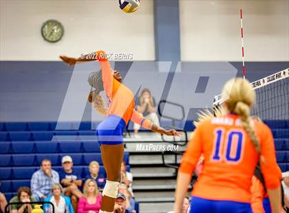 Thumbnail 1 in Grand Oaks vs College Park photogallery.