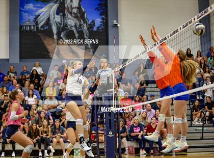 Thumbnail 2 in Grand Oaks vs College Park photogallery.