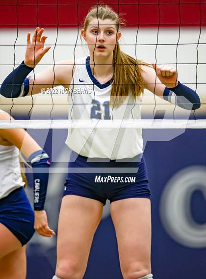 Thumbnail 1 in Grand Oaks vs College Park photogallery.