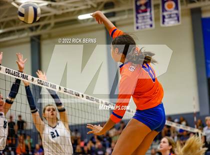 Thumbnail 3 in Grand Oaks vs College Park photogallery.