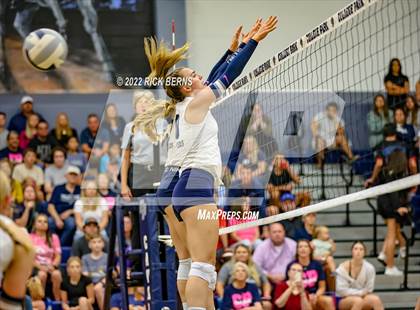 Thumbnail 3 in Grand Oaks vs College Park photogallery.