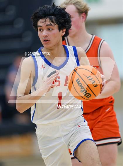 Thumbnail 3 in California vs. Los Alamitos photogallery.