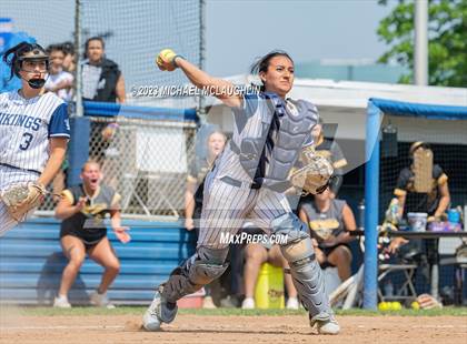 Thumbnail 3 in St. Anthony's vs. St. Joseph-by-the-Sea (NYS CHSAA AA Final) photogallery.