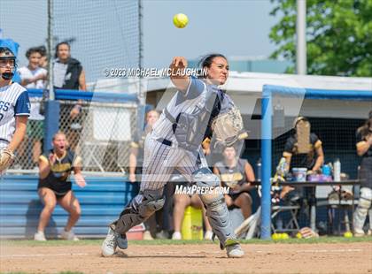 Thumbnail 1 in St. Anthony's vs. St. Joseph-by-the-Sea (NYS CHSAA AA Final) photogallery.