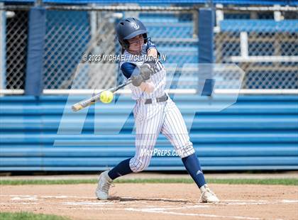 Thumbnail 2 in St. Anthony's vs. St. Joseph-by-the-Sea (NYS CHSAA AA Final) photogallery.