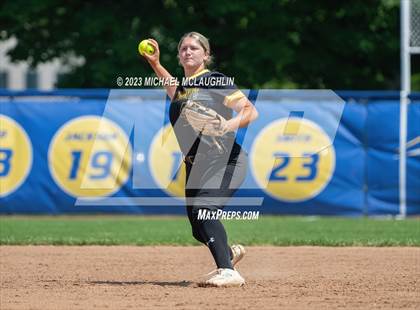 Thumbnail 3 in St. Anthony's vs. St. Joseph-by-the-Sea (NYS CHSAA AA Final) photogallery.