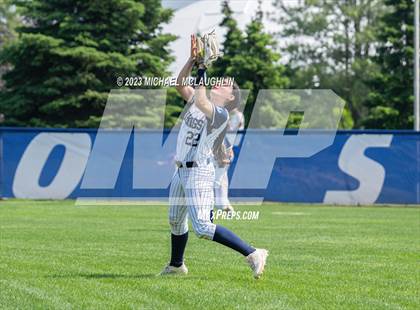 Thumbnail 2 in St. Anthony's vs. St. Joseph-by-the-Sea (NYS CHSAA AA Final) photogallery.
