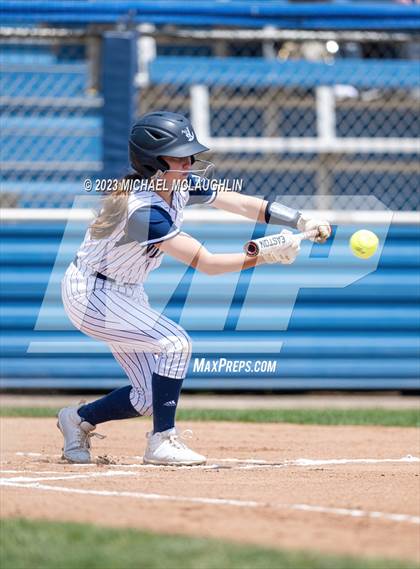 Thumbnail 1 in St. Anthony's vs. St. Joseph-by-the-Sea (NYS CHSAA AA Final) photogallery.