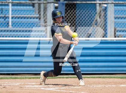 Thumbnail 3 in St. Anthony's vs. St. Joseph-by-the-Sea (NYS CHSAA AA Final) photogallery.