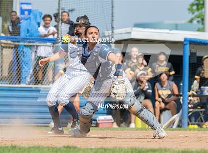 Thumbnail 3 in St. Anthony's vs. St. Joseph-by-the-Sea (NYS CHSAA AA Final) photogallery.