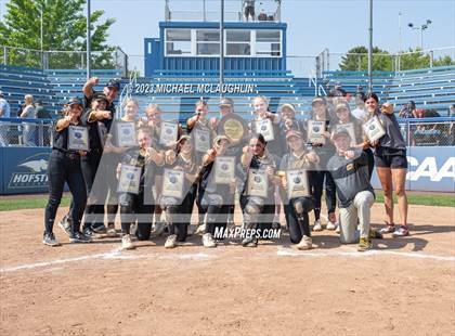 Thumbnail 2 in St. Anthony's vs. St. Joseph-by-the-Sea (NYS CHSAA AA Final) photogallery.