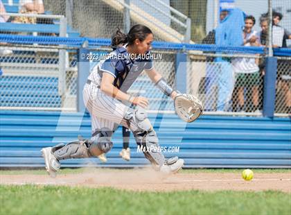 Thumbnail 3 in St. Anthony's vs. St. Joseph-by-the-Sea (NYS CHSAA AA Final) photogallery.