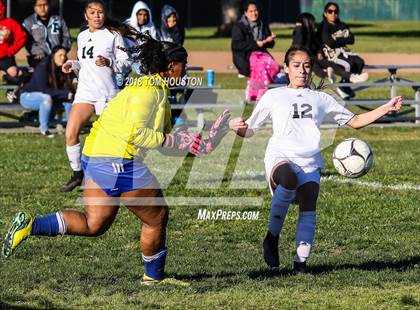 Thumbnail 3 in Azusa vs St. Bernard (CIF SS D7 Quarterfinal) photogallery.