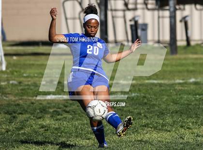 Thumbnail 3 in Azusa vs St. Bernard (CIF SS D7 Quarterfinal) photogallery.