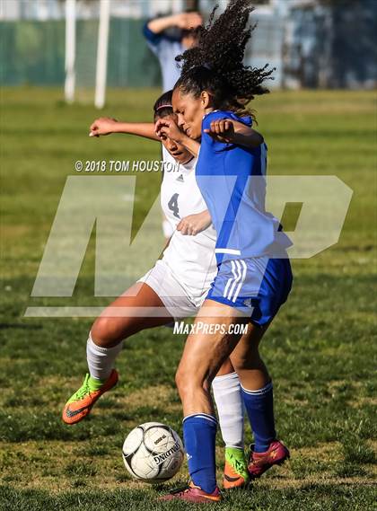 Thumbnail 3 in Azusa vs St. Bernard (CIF SS D7 Quarterfinal) photogallery.