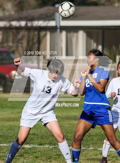 Thumbnail 3 in Azusa vs St. Bernard (CIF SS D7 Quarterfinal) photogallery.