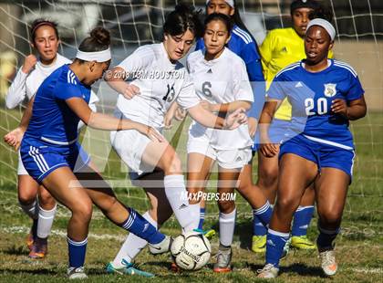 Thumbnail 3 in Azusa vs St. Bernard (CIF SS D7 Quarterfinal) photogallery.