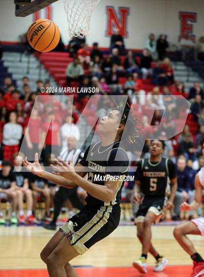 Thumbnail 2 in Patriot vs. Freedom (VHSL Class 6 Region B Region Semifinal) photogallery.