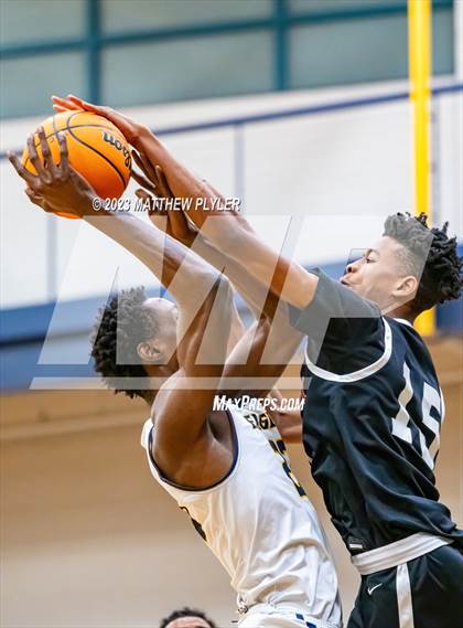 Thumbnail 3 in Trinity Christian vs. Northwood Temple Academy (SAC Conference Championship) photogallery.