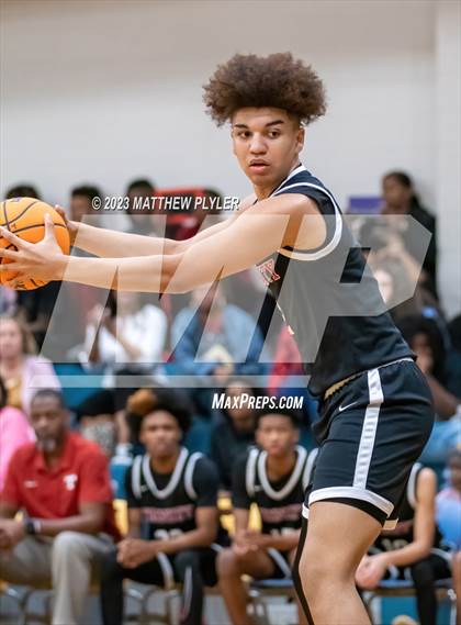 Thumbnail 2 in Trinity Christian vs. Northwood Temple Academy (SAC Conference Championship) photogallery.