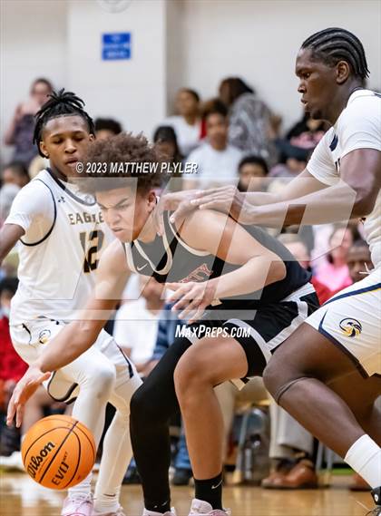 Thumbnail 2 in Trinity Christian vs. Northwood Temple Academy (SAC Conference Championship) photogallery.