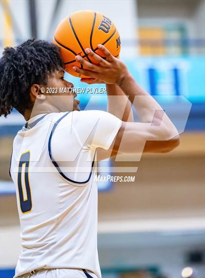 Thumbnail 3 in Trinity Christian vs. Northwood Temple Academy (SAC Conference Championship) photogallery.