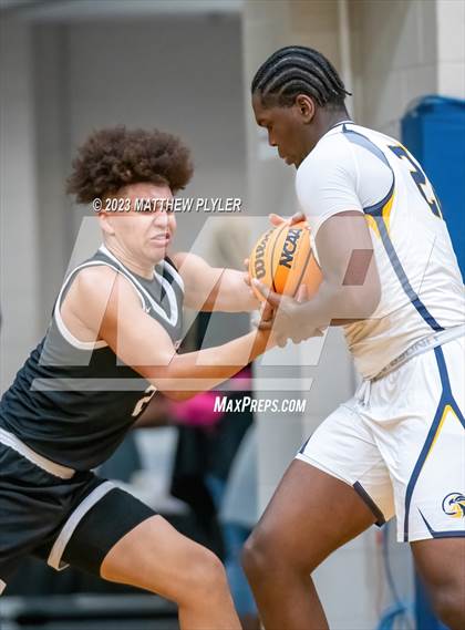 Thumbnail 3 in Trinity Christian vs. Northwood Temple Academy (SAC Conference Championship) photogallery.
