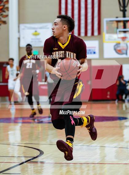 Thumbnail 1 in St. Mary's vs Christ the King (Hoophall West Invitational) photogallery.