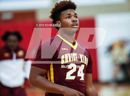 Thumbnail 2 in St. Mary's vs Christ the King (Hoophall West Invitational) photogallery.