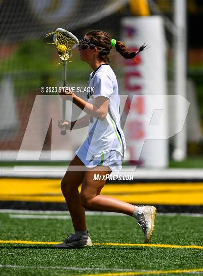 Thumbnail 2 in Oceanside Collegiate Academy vs. Lucy Beckham photogallery.