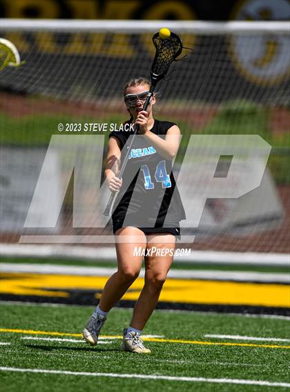 Thumbnail 3 in Oceanside Collegiate Academy vs. Lucy Beckham photogallery.