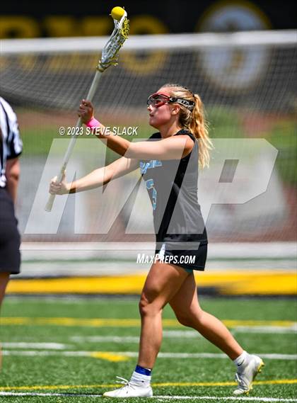 Thumbnail 3 in Oceanside Collegiate Academy vs. Lucy Beckham photogallery.