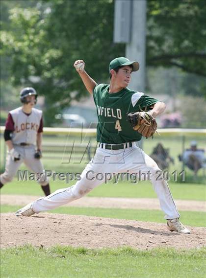 Thumbnail 3 in Windsor Locks vs. Enfield photogallery.