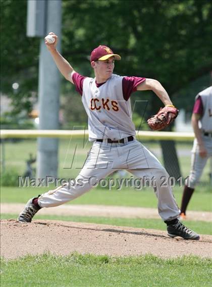 Thumbnail 2 in Windsor Locks vs. Enfield photogallery.