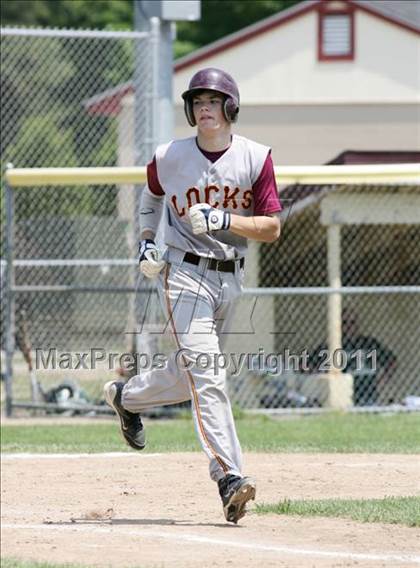 Thumbnail 3 in Windsor Locks vs. Enfield photogallery.