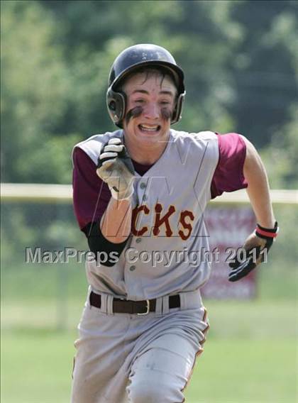 Thumbnail 1 in Windsor Locks vs. Enfield photogallery.
