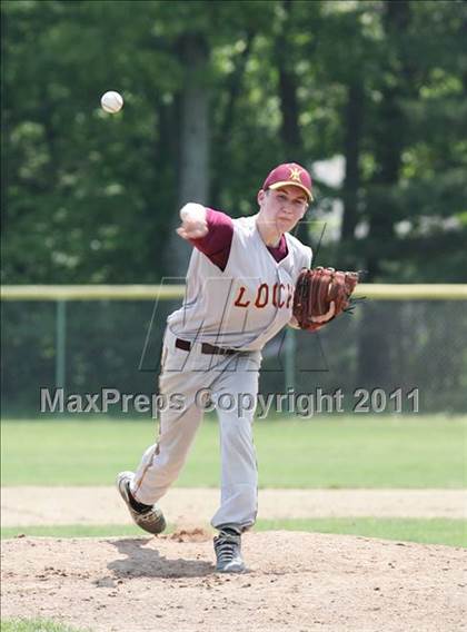 Thumbnail 2 in Windsor Locks vs. Enfield photogallery.