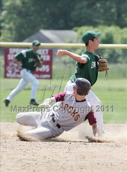Thumbnail 3 in Windsor Locks vs. Enfield photogallery.