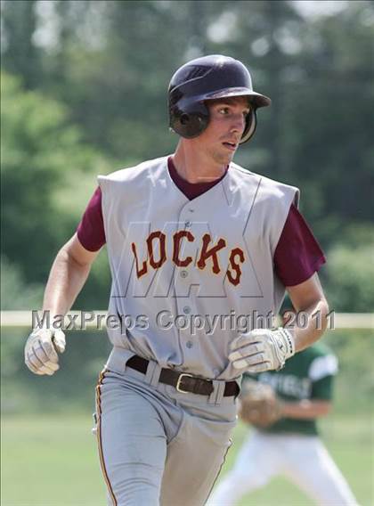 Thumbnail 3 in Windsor Locks vs. Enfield photogallery.