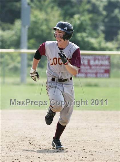 Thumbnail 2 in Windsor Locks vs. Enfield photogallery.