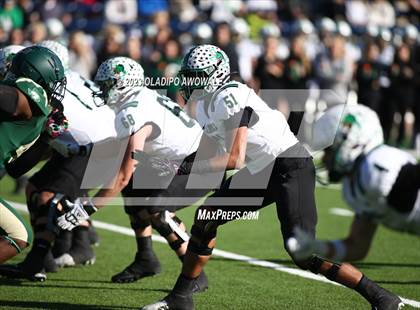 Thumbnail 3 in DeSoto vs. Southlake Carroll (UIL 6A Football Div II State Semi-Finals) photogallery.