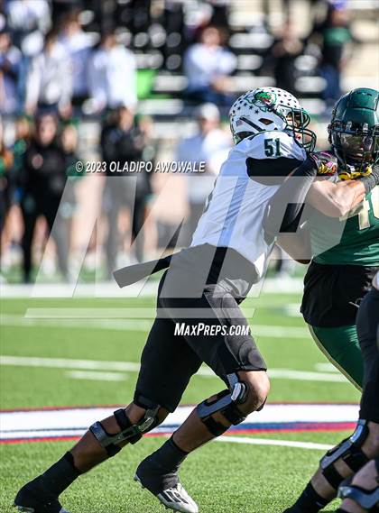 Thumbnail 3 in DeSoto vs. Southlake Carroll (UIL 6A Football Div II State Semi-Finals) photogallery.