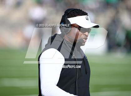Thumbnail 1 in DeSoto vs. Southlake Carroll (UIL 6A Football Div II State Semi-Finals) photogallery.