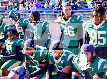 Thumbnail 1 in DeSoto vs. Southlake Carroll (UIL 6A Football Div II State Semi-Finals) photogallery.