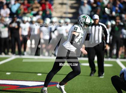 Thumbnail 1 in DeSoto vs. Southlake Carroll (UIL 6A Football Div II State Semi-Finals) photogallery.