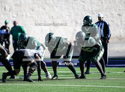 Thumbnail 3 in DeSoto vs. Southlake Carroll (UIL 6A Football Div II State Semi-Finals) photogallery.