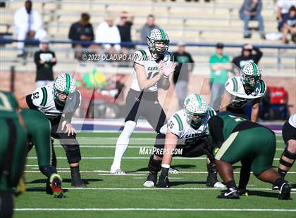 Thumbnail 3 in DeSoto vs. Southlake Carroll (UIL 6A Football Div II State Semi-Finals) photogallery.