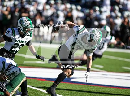 Thumbnail 3 in DeSoto vs. Southlake Carroll (UIL 6A Football Div II State Semi-Finals) photogallery.